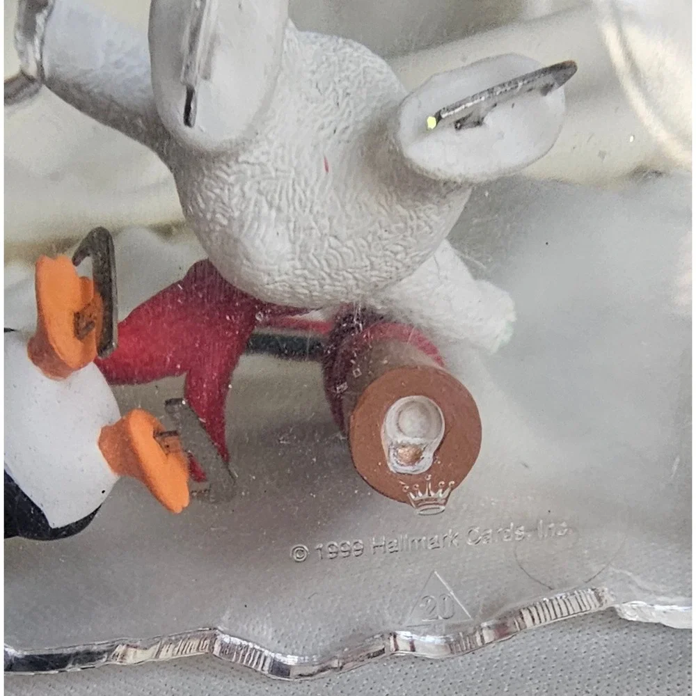 Vintage 1999 Hallmark Keepsake Ornament Polar Bear Penguin Ice Skating Ed Seale